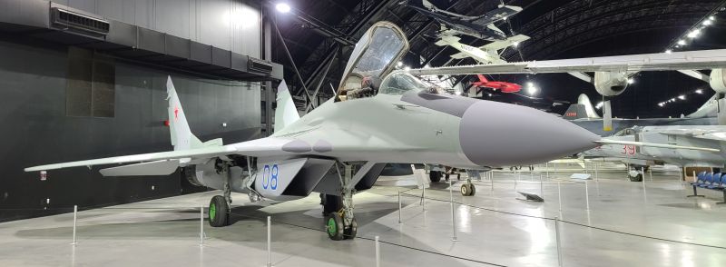 File:MiG-29 Front Cropped.jpg