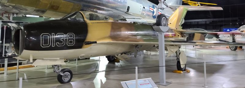File:MiG-19 Cropped.jpg